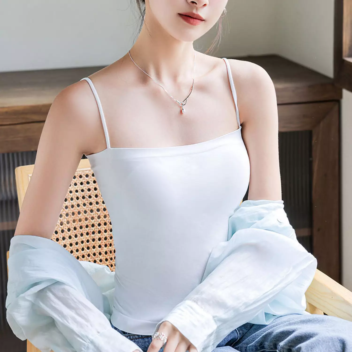 Wakakids Tanktop Bra With Cup Wanita Basic Square Tali Spaghetti Polos Tanpa Kawat 4503 Venrc Putih