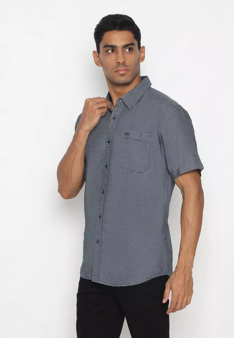 POLICE Kemeja Printing Regular Fit Pria