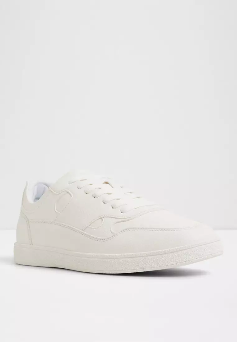 Curtis Low-Top Sneakers