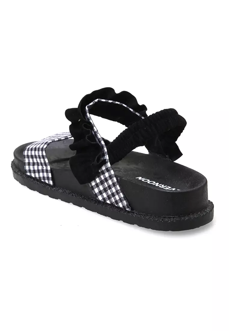 Sendal Wanita Slip On Design Elegant Premium quality - Hitam