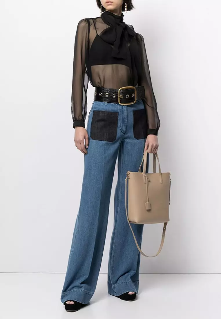 Toy In Supple Leather Tote Bag in Dark Beige