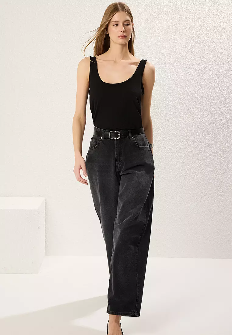 Black Regular/Normal Fit Knitted Undershirt