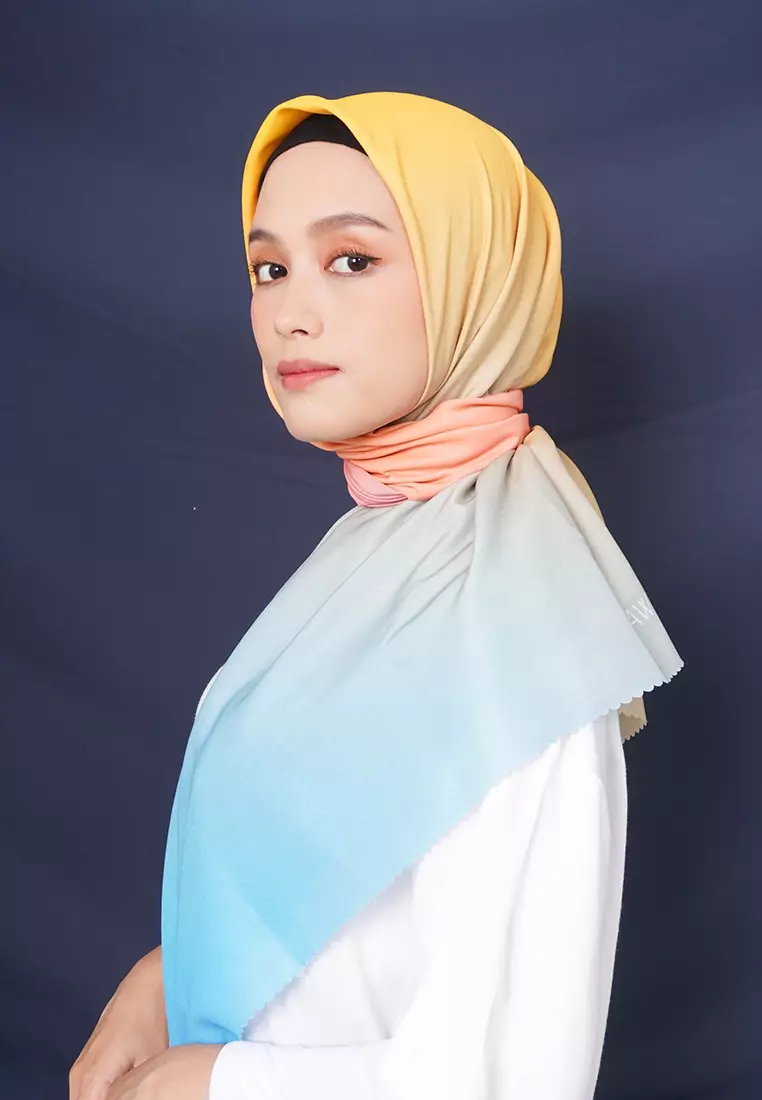 WK044 kerudung segi empat gradasi multicolor DAW Project Glow Series Light Blue Baby Pink