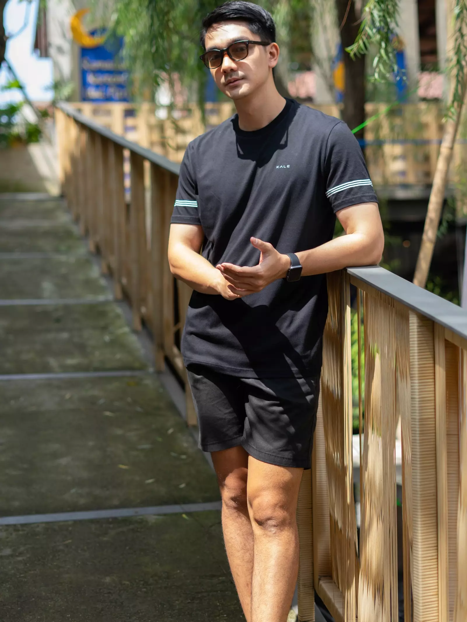 Kale Wesley Black / Kaos Pria Lengan Pendek