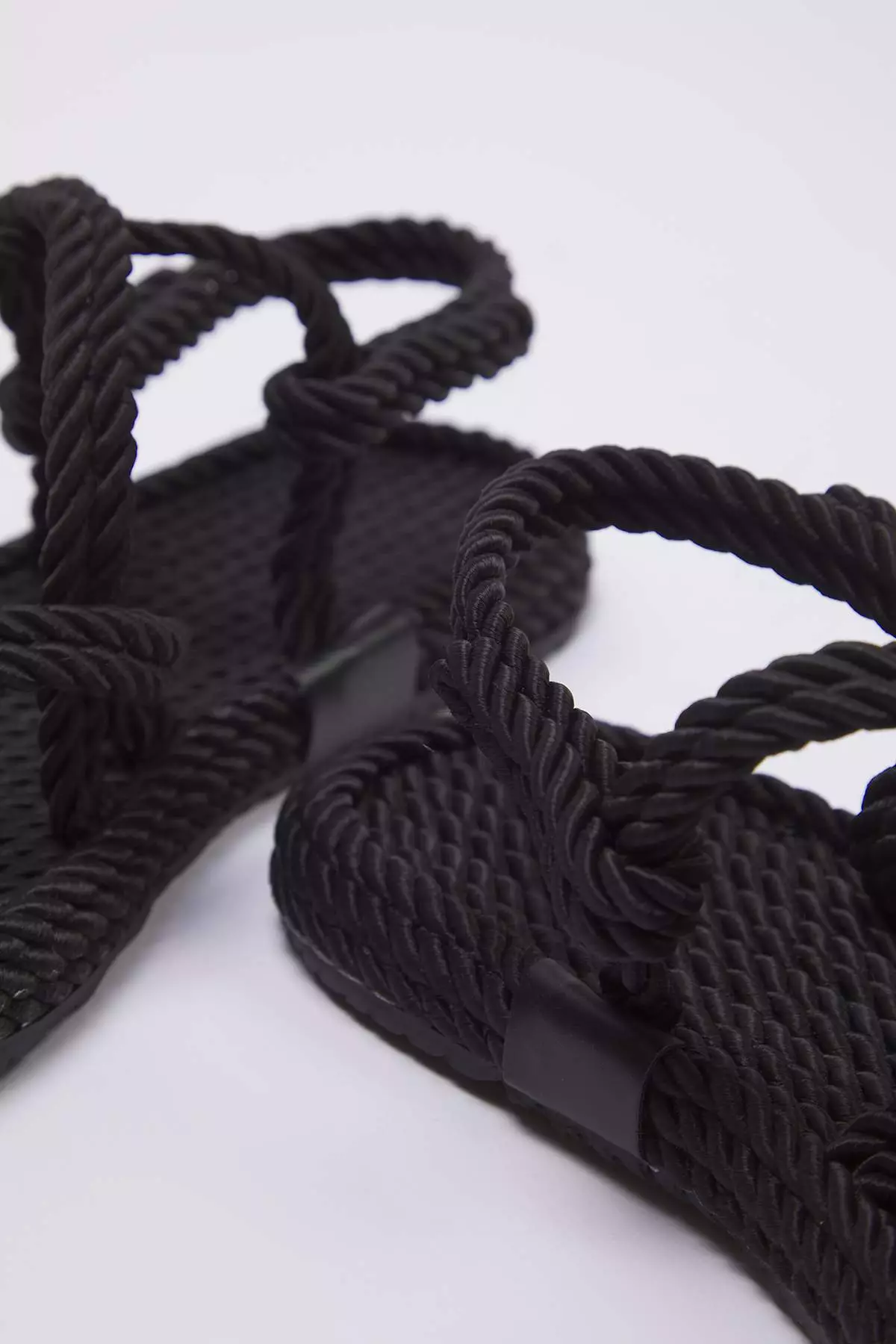 Black Cross Banded Rope Drawstring Women's Straw Sandals Takss25Sd00056