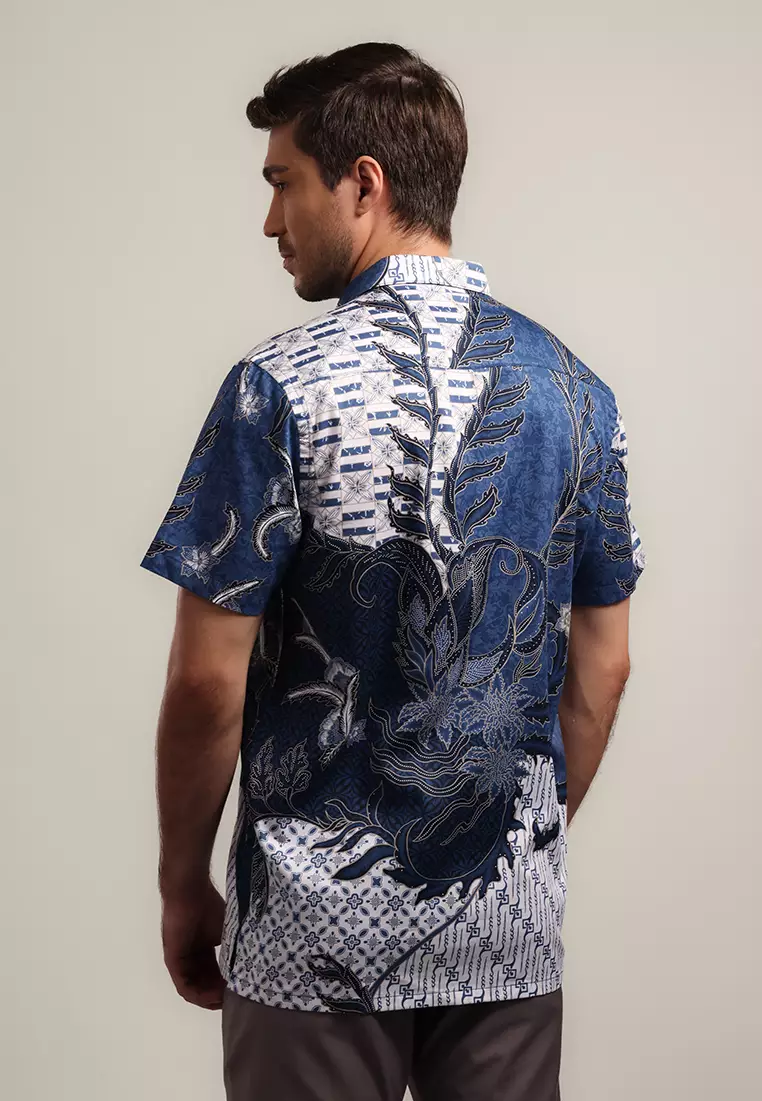 MOC - Kemeja Batik Pria Lengan Pendek Mathura - Blue Warna Blue