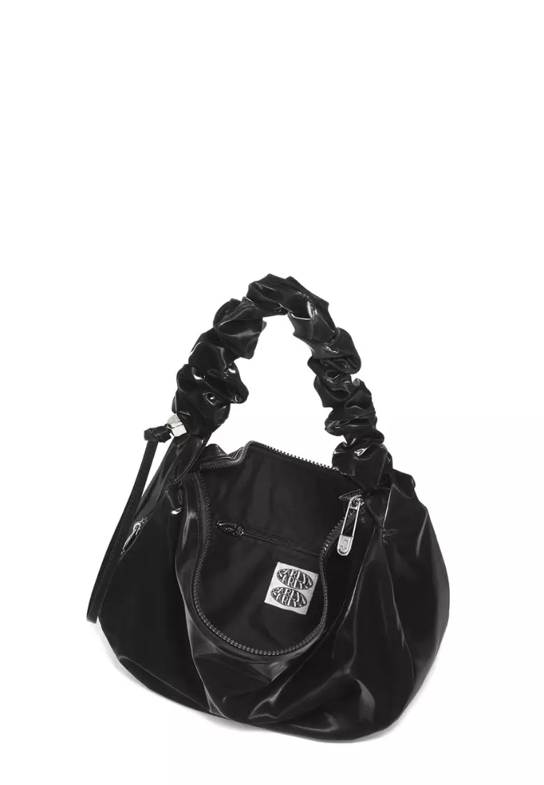 Babe M - Glossy Black