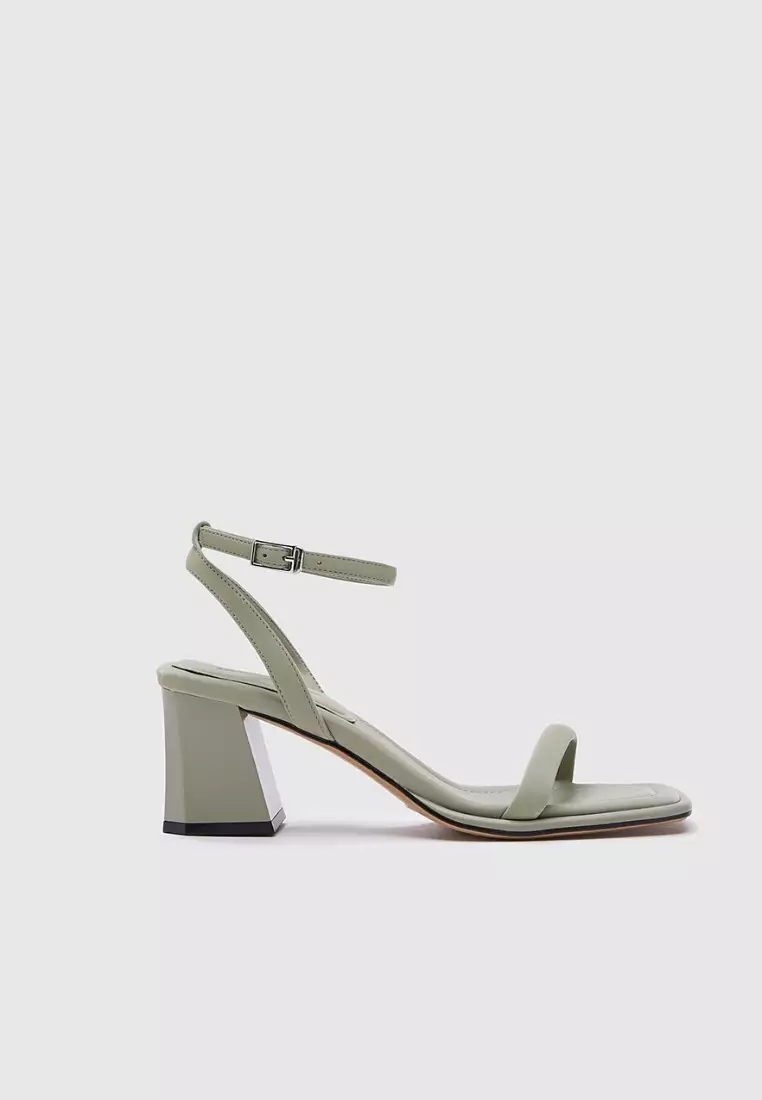 Discount on Urban Revivo  shoes - SKU: Block Heeled Sandals