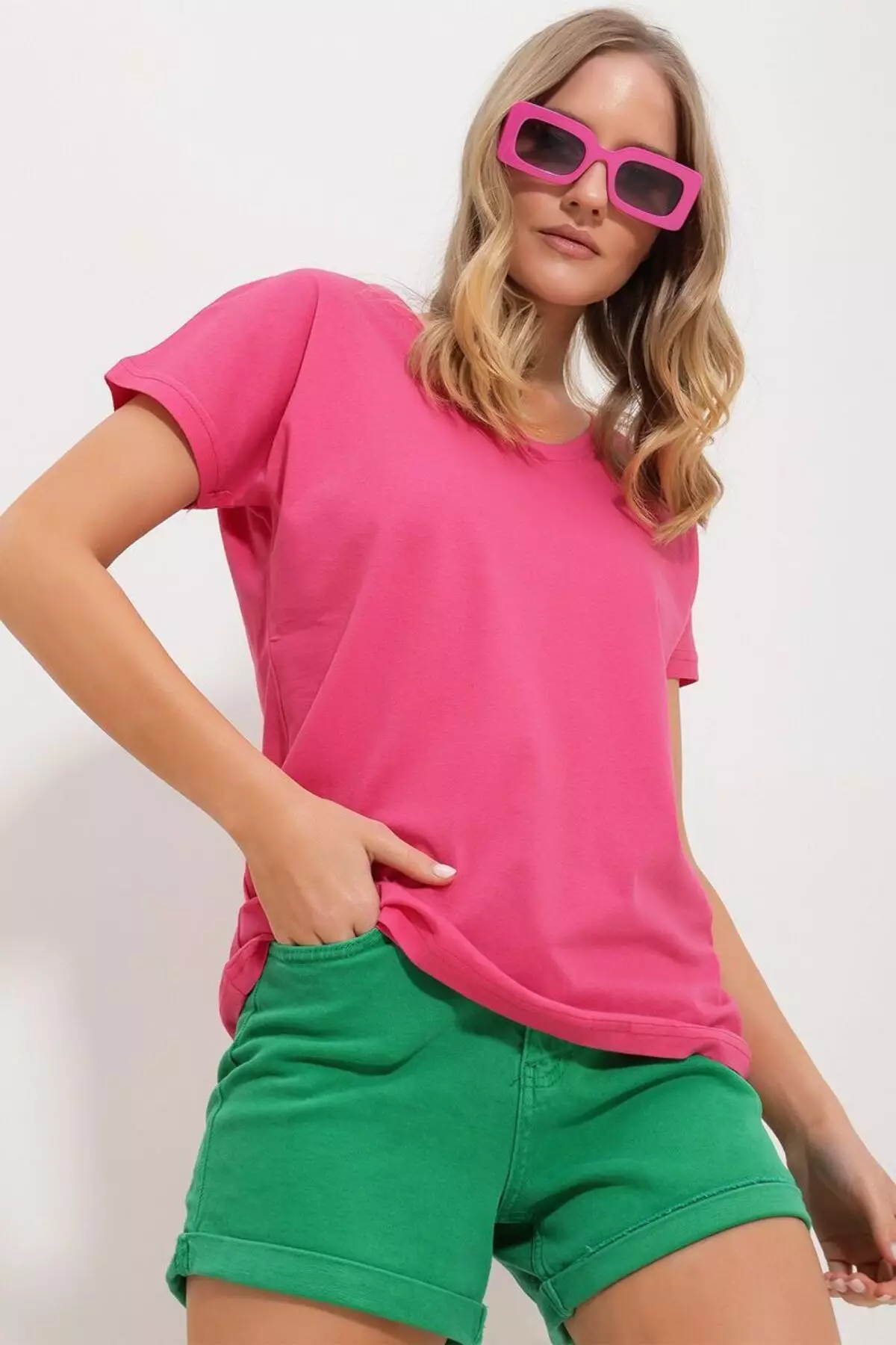 Women's Fuchsia V Neck Basic T-Shirt