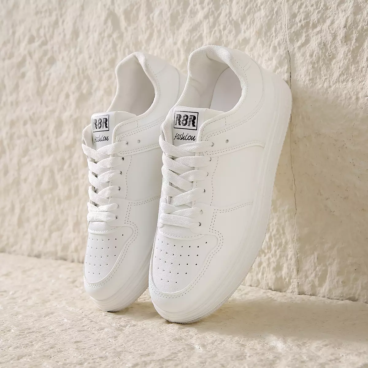 Sepatu Sneakers Wanita Kasual Motif Simpel Sepatu Cewek SS101