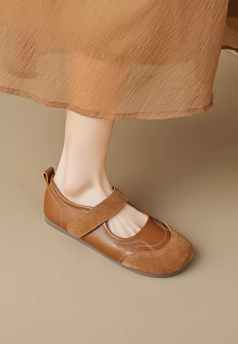 Comfortable Velcro Mary Jane Shoes WW612-2