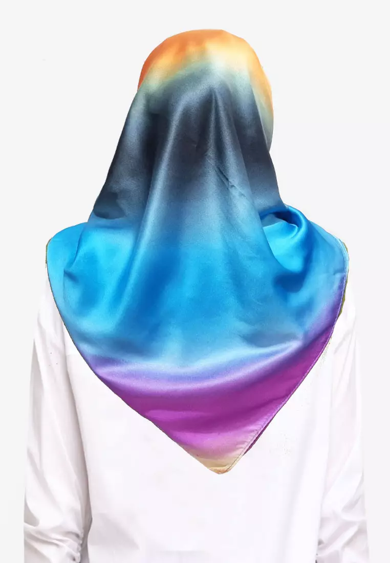 Hijab Scarf Rainbow Square Scarf Hijab Segi Empat Gradasi Pelangi Satin Multicolour