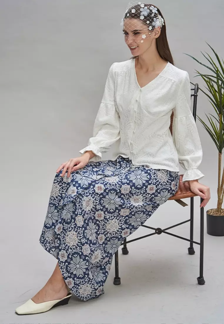 Loveaisyah White Lace Top & Navy Blue Batik Pleated Skirt