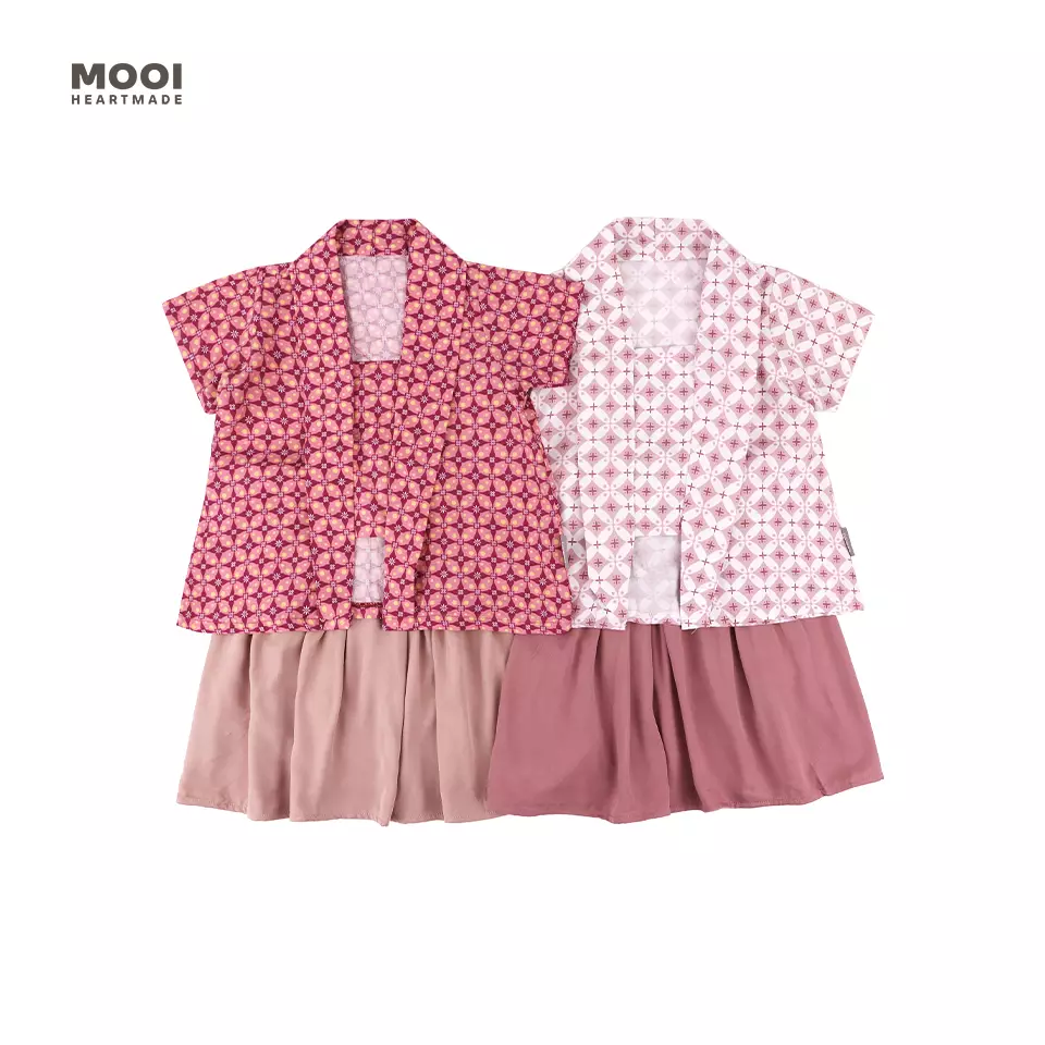 Mooi Setelan Batik Anak Perempuan Nareswari Kebaya Set - Sky Blue
