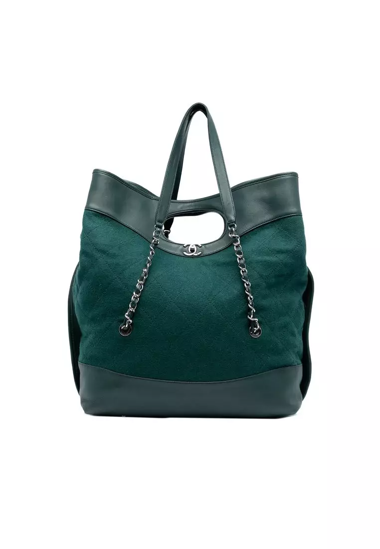 Pre-Loved Chanel Extra Large Stitched Wool And Calfskin 31 Shopping Bag