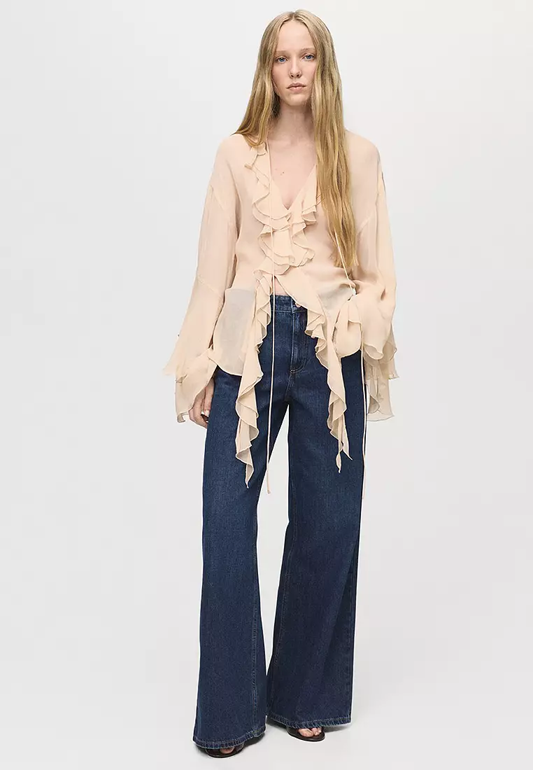 Low-Rise Wide-Leg Jeans