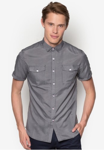 Slim Fit esprit retailChecked Short Sleeve Shirt, 服飾, 襯衫