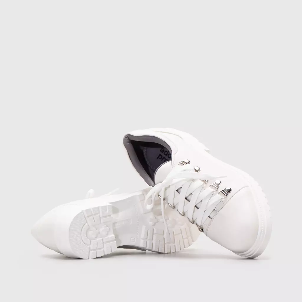 Hwasa Oxford White