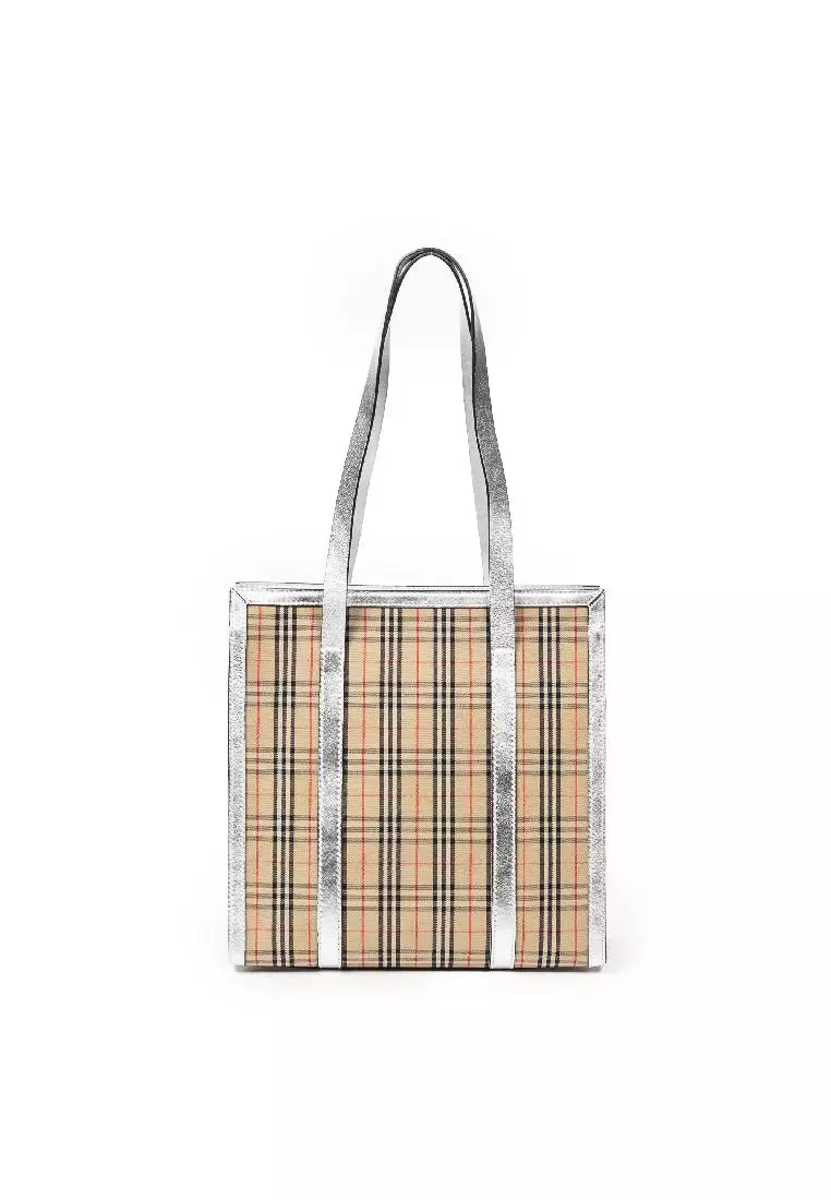 Burberry zip tote sale
