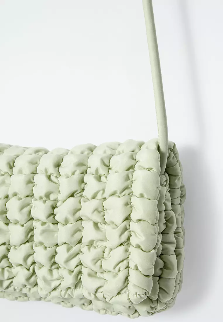 【COS】◆QUILTED CROSSBODY MESSENGER - GREEN◆1243112003◆ QUILTED CROSSBODY MESSENGER BAG - NYLON - GREEN | COS