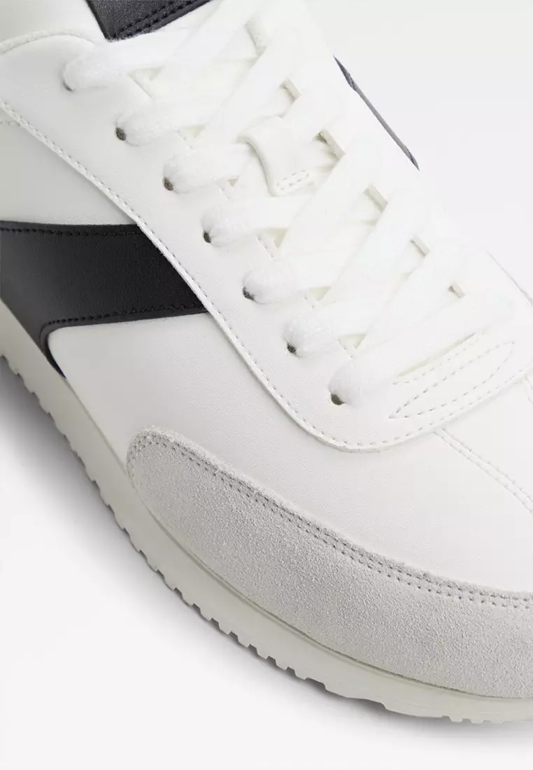 Nathaniel Low-Top Sneakers