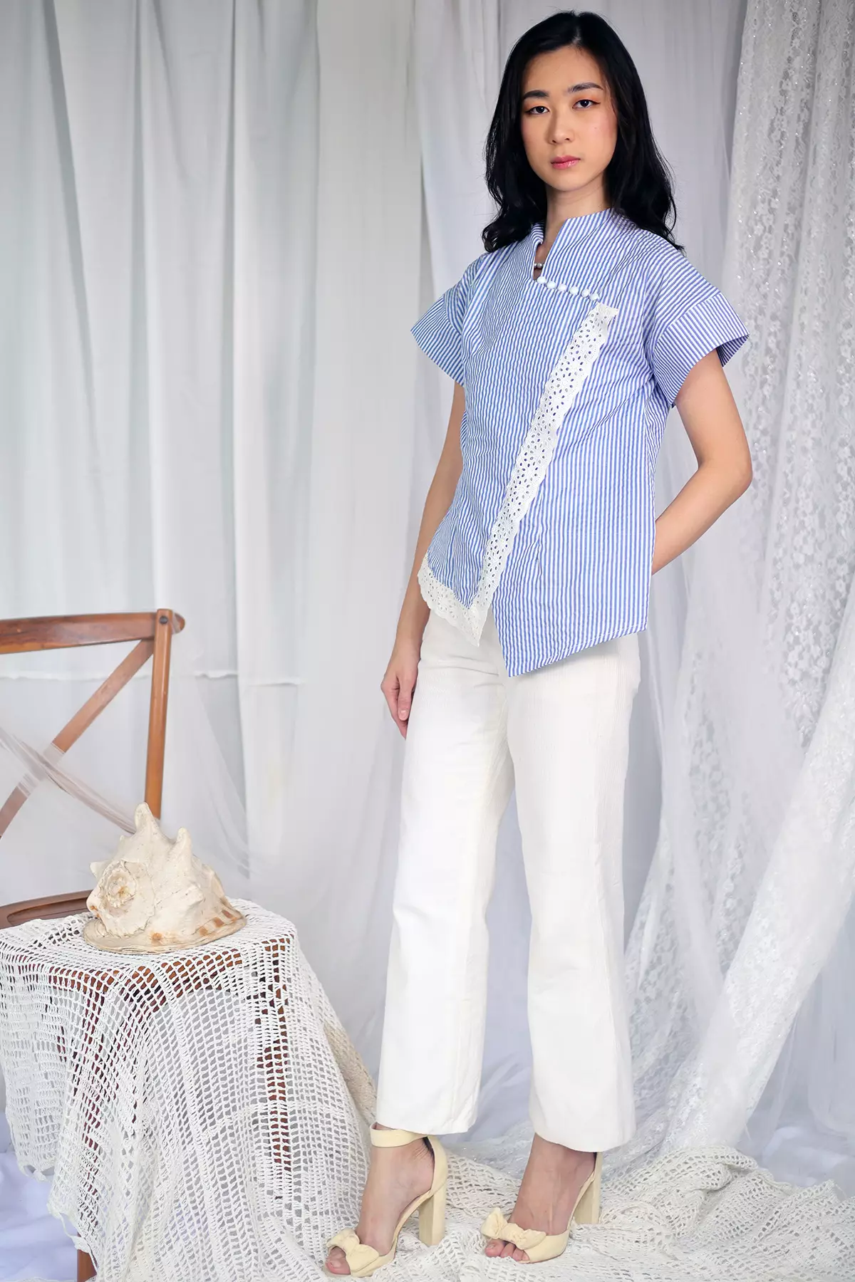 Serodja High Neck Blue Stripes Kebaya Janggan