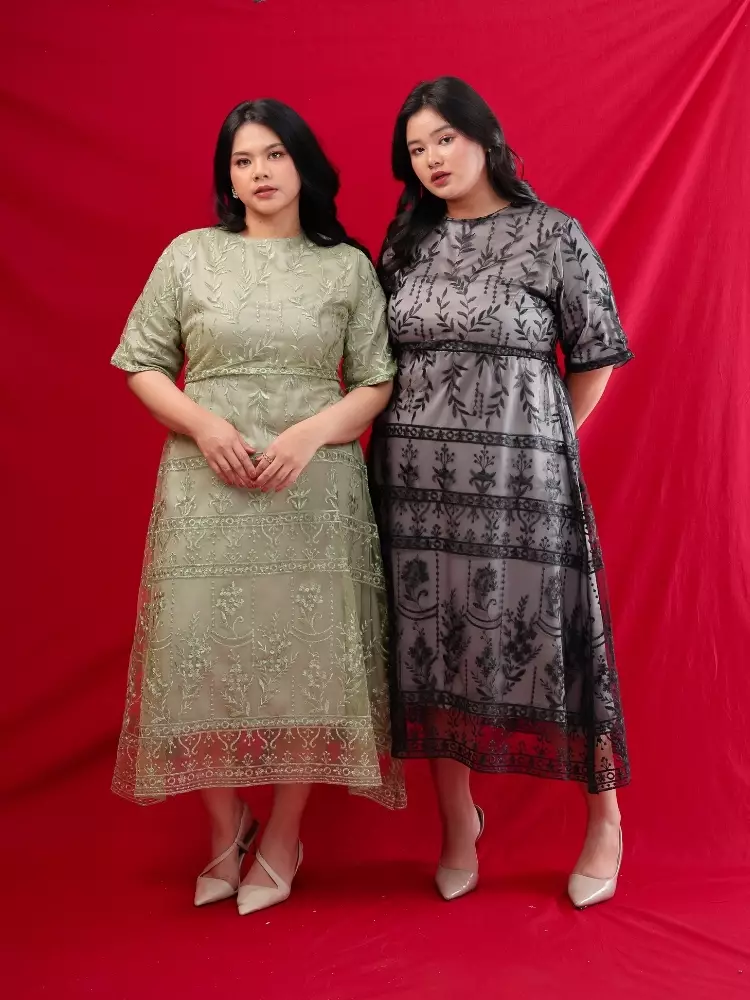 xtramiles Ladies  chantal dress sage green