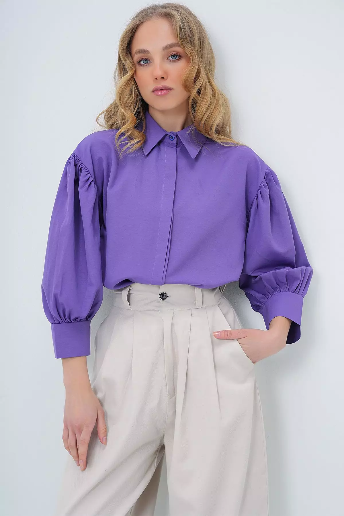 Women's Purple Balloon Sleeve Hidden Placket Basic Poplin Shirt