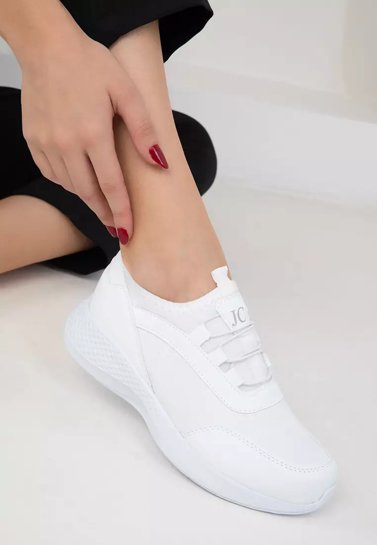 19594 Model White Women's Sneakers