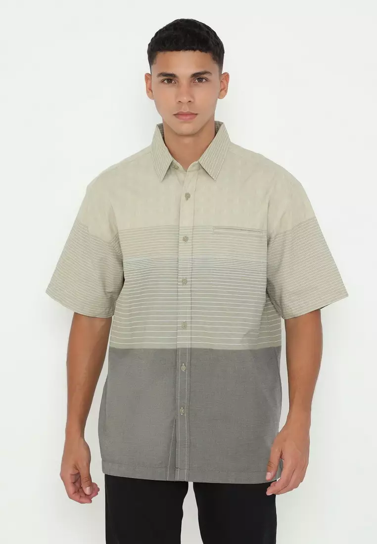 POLICE Kemeja Border Printing Regular Fit Pria