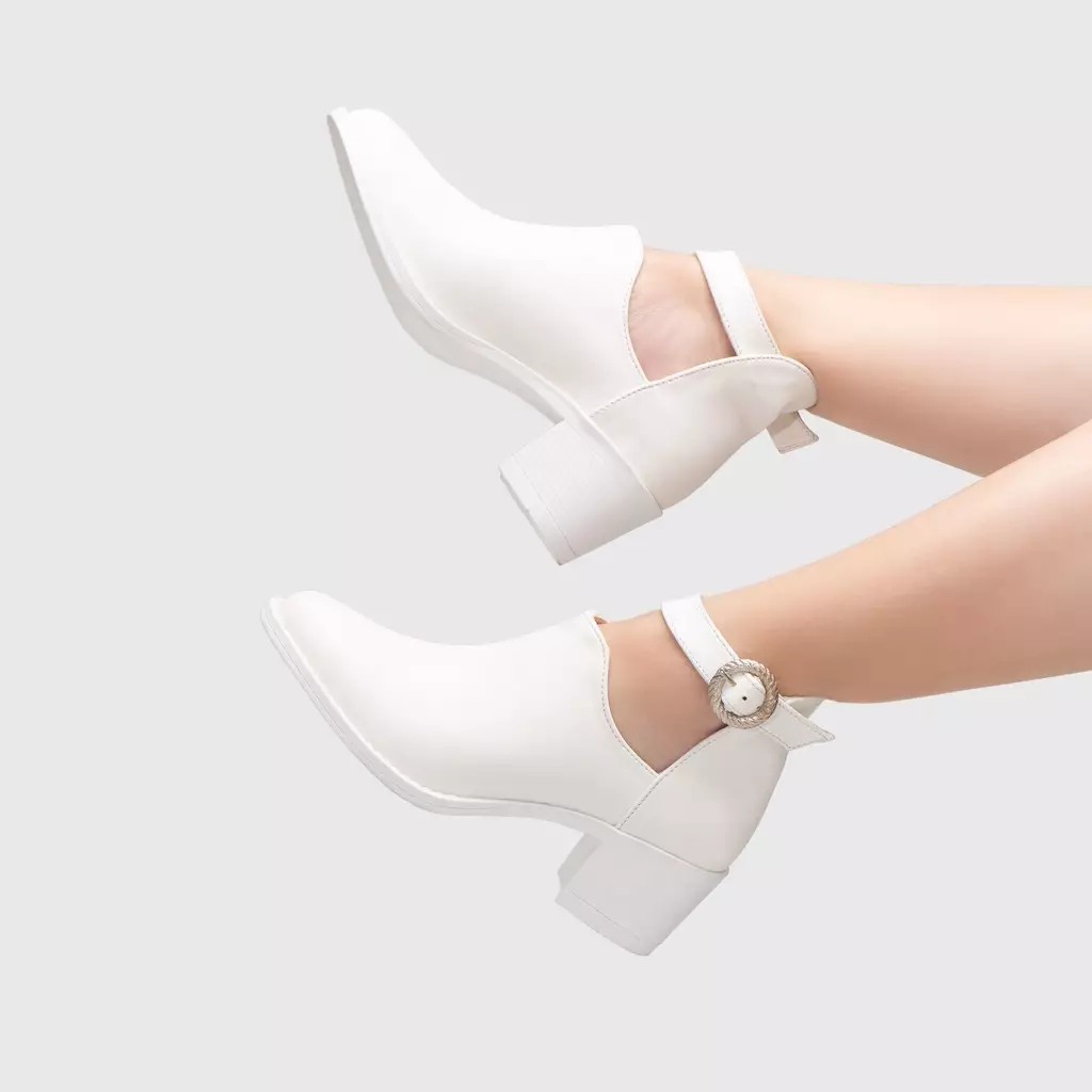 Lodka Boots White Heels