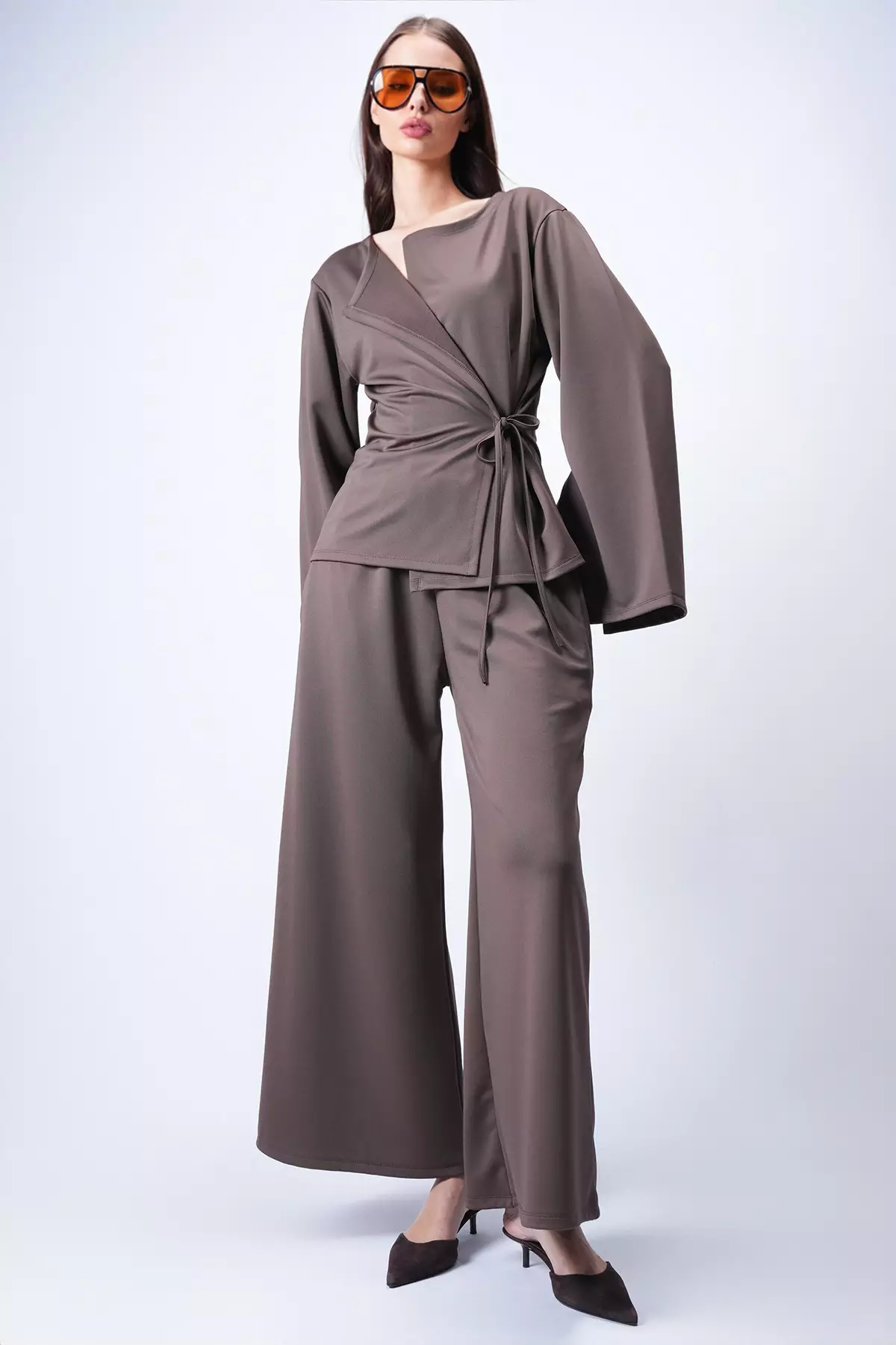 Women'S Bitter Brown Crew Neck Tie-Detail Knitted Jacket And Double Pocket Trousers Set Alc-X15050