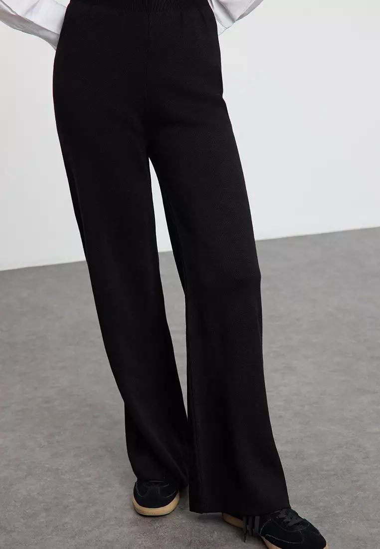 Button Detailed Knit Vest and Pants Set