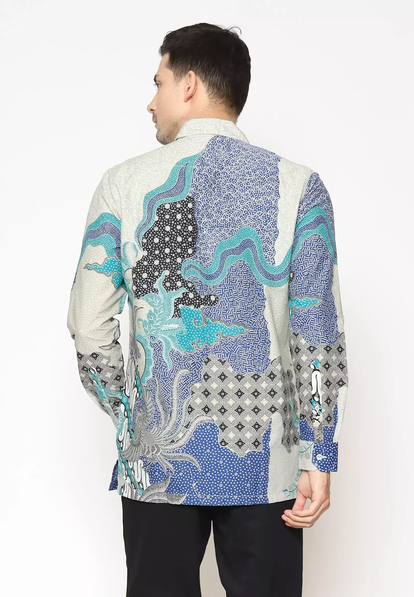 MAGINOT GISTARA GREEN Batik Slim Fit Lengan Panjang