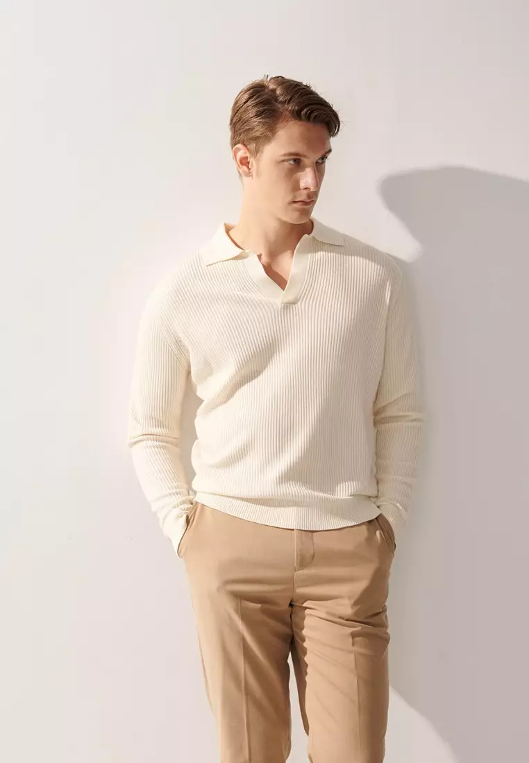 Off-white V-neck Vertical Stripe Textured Knitted Sweater