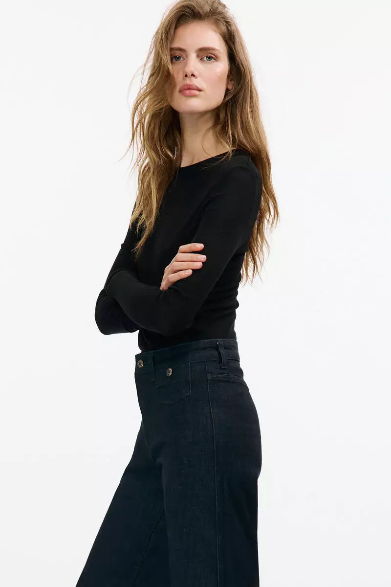 Wide High Waist Ankle Jeans