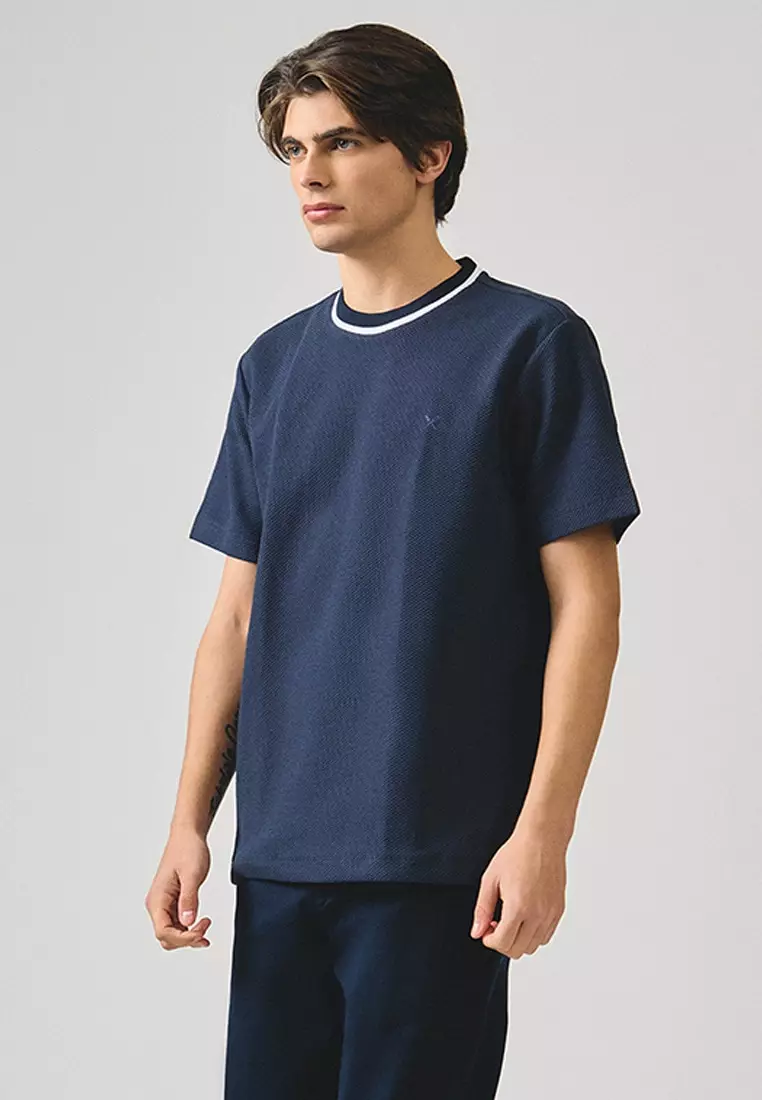 Regular Fit T-Shirt With Contrast Piping Detail In Textured Knit
