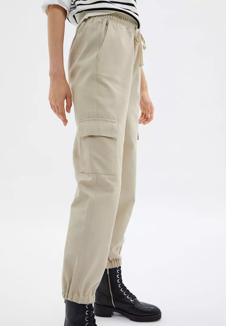 Cropped Cargo Joggers
