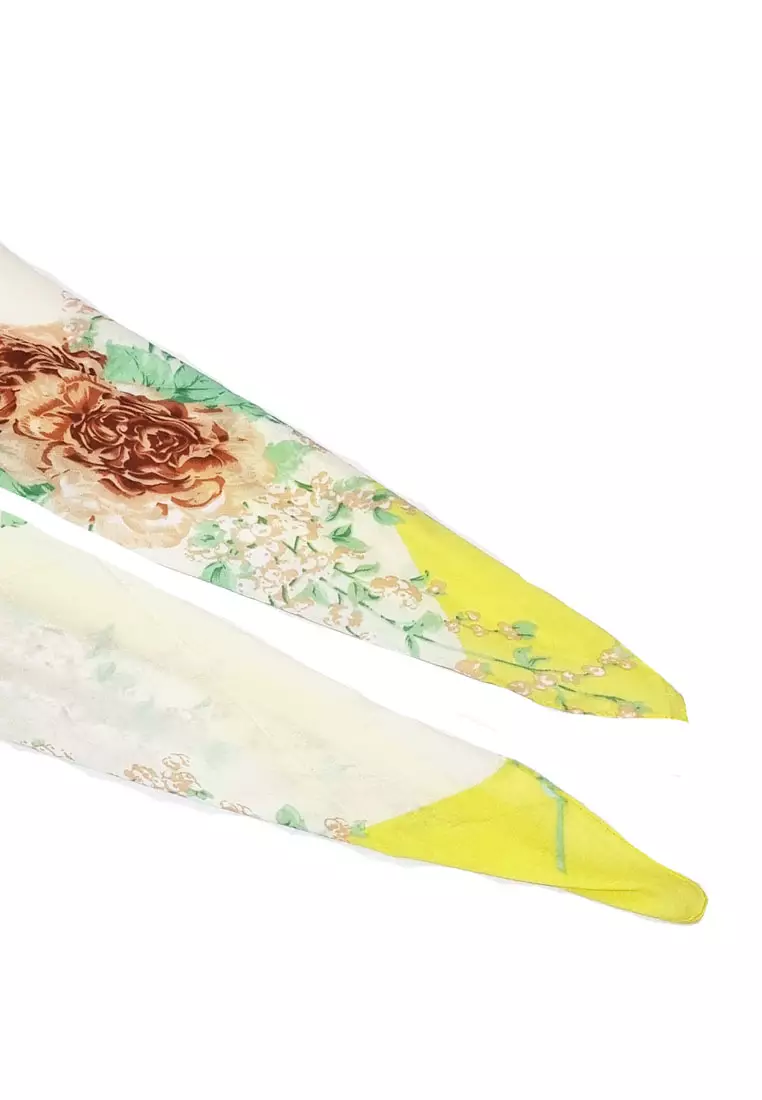 flora Print Poly.-Viscose Scarf Syal Wanita Motif Yellow