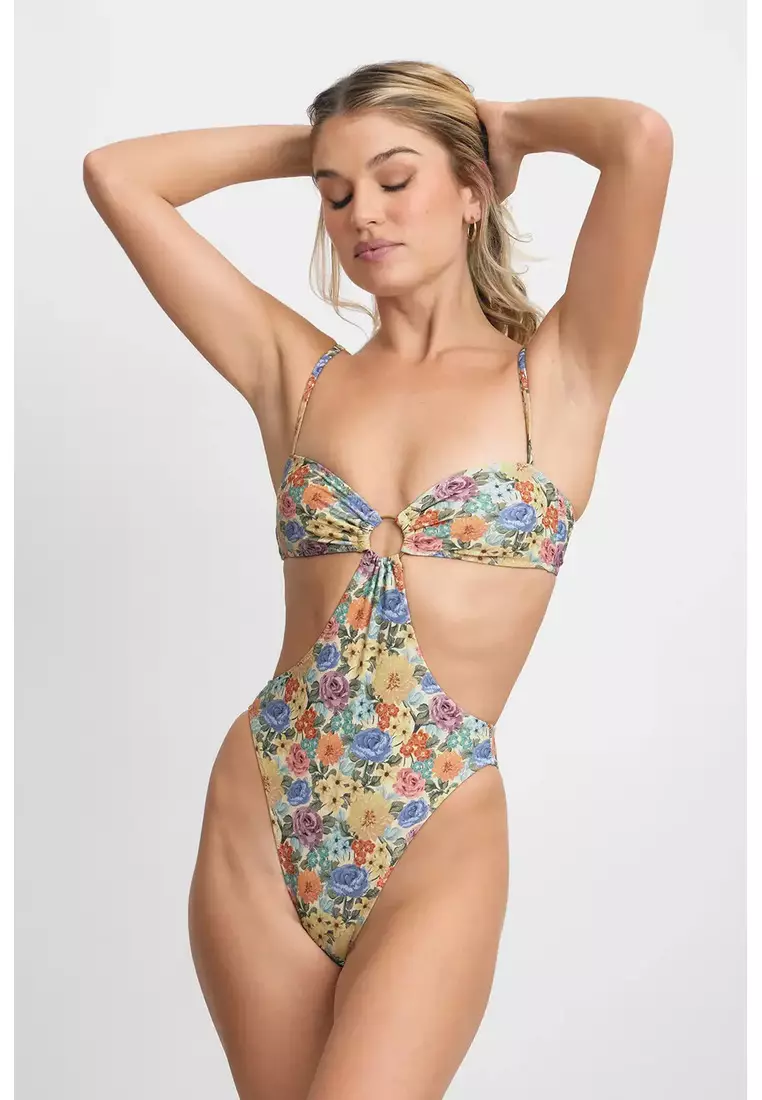 Raya One Piece / La Vie En Rose