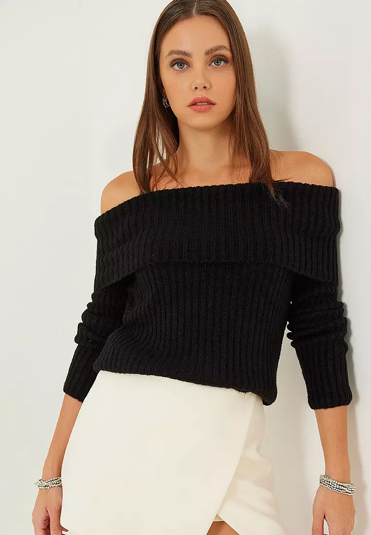 Lace Collar Knitwear Blouse