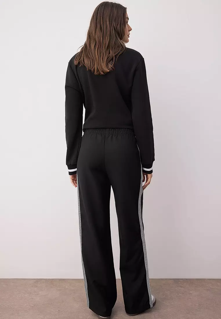 Elastic Pants