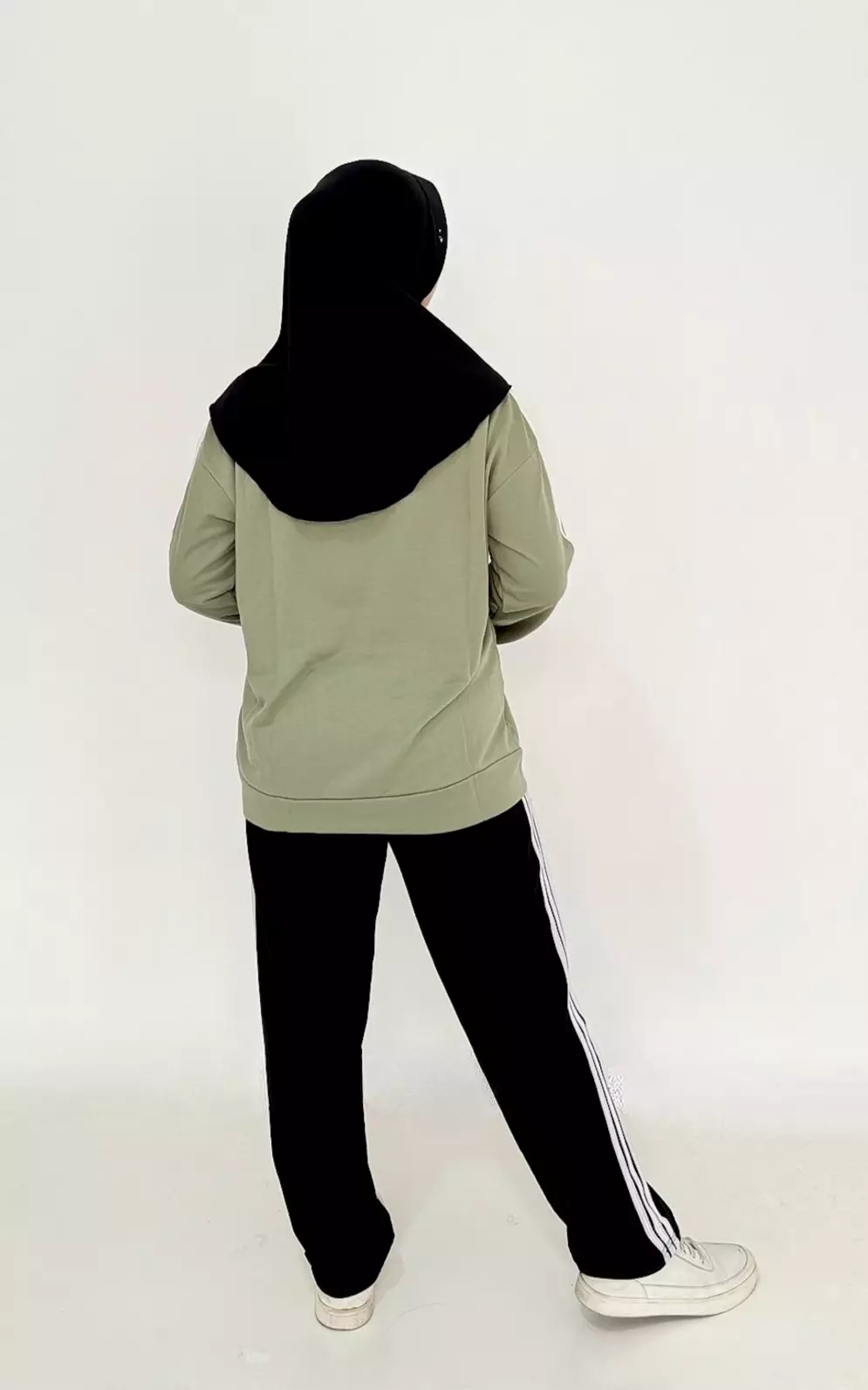 Set Sporty Pants Jasmin - Setelan Baju Olahraga Wanita