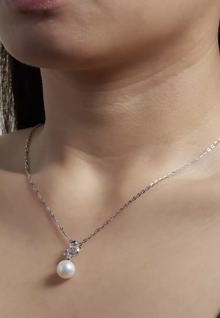 TOMEI Pearl Pendant, White Gold 375