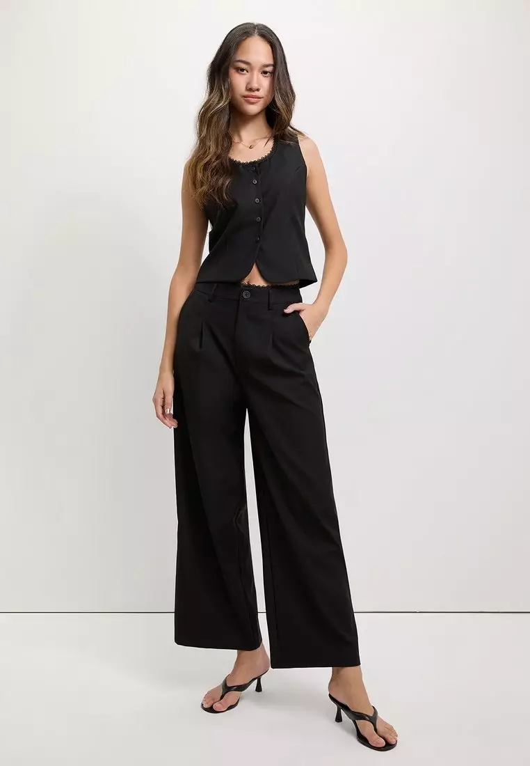 Lace Trim Buttoned Vest - Black