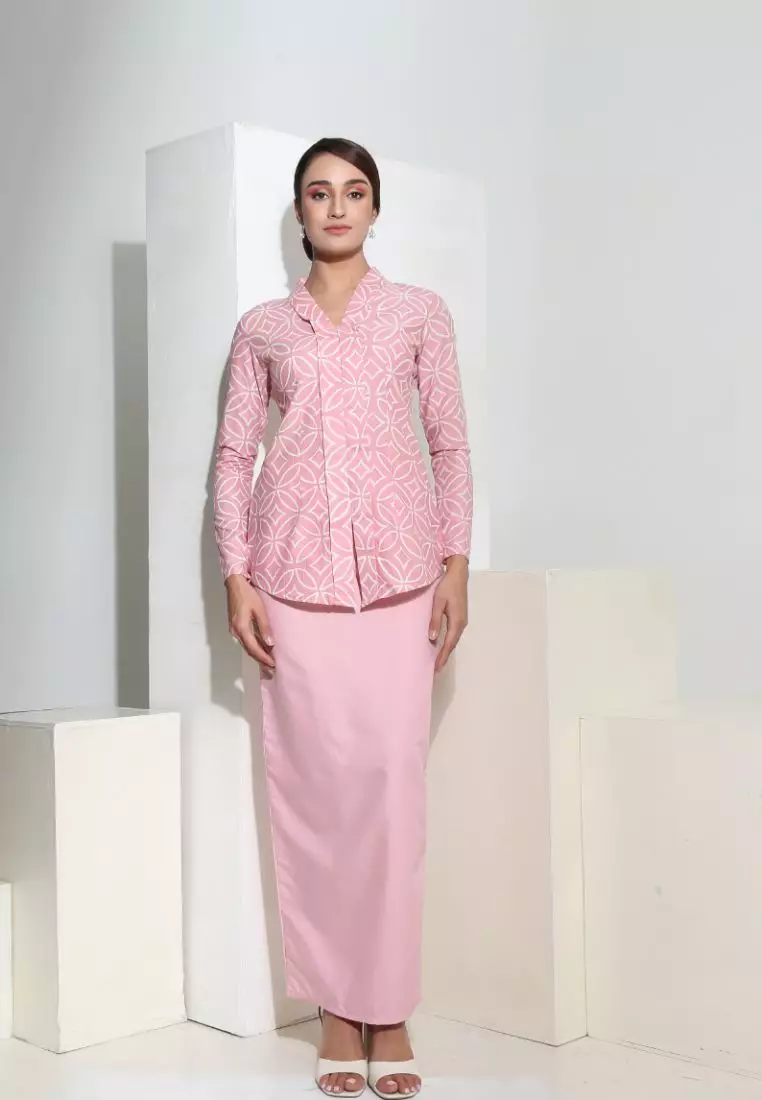 Kebaya Midi Batik Moden