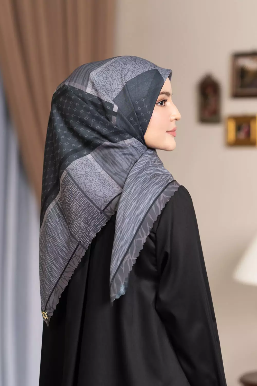 Klamby - Tiani Scarf Haze Ebony