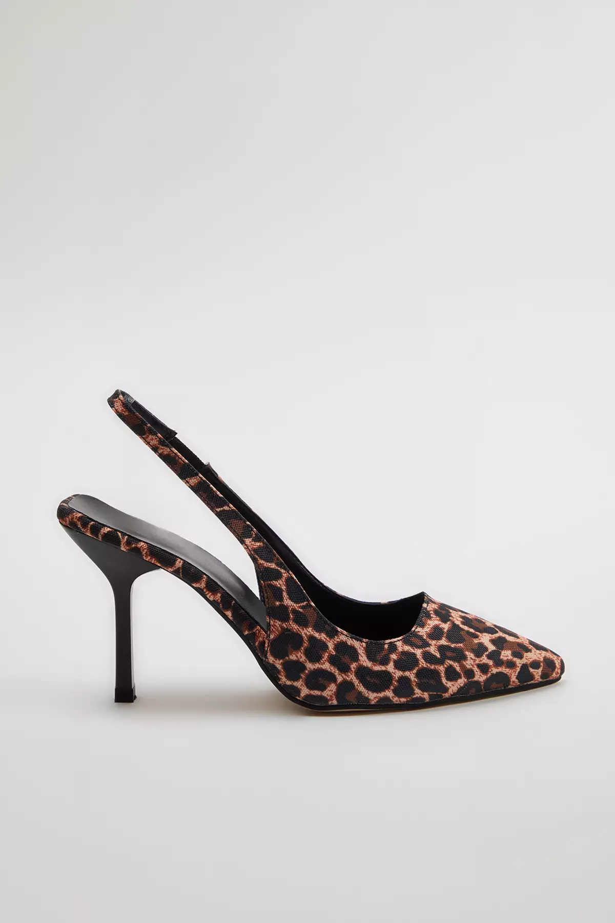 Leopard Patterned Pointed High Heels