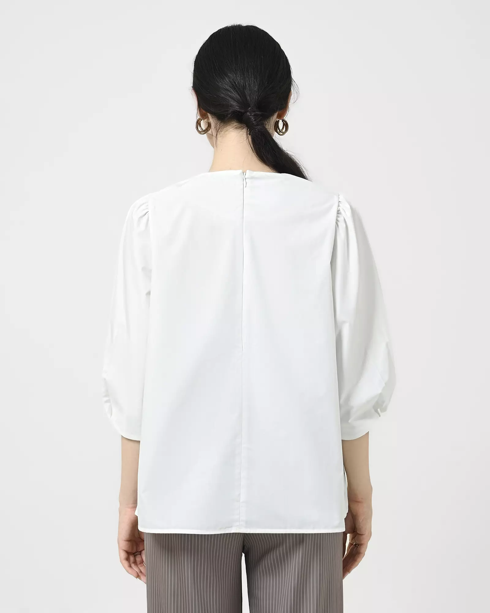 Geulis.id IRINA BLOUSE - Brokenwhite