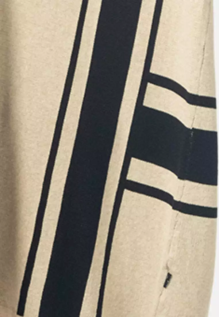 Gio Pattern Knit Cardigan in Beige